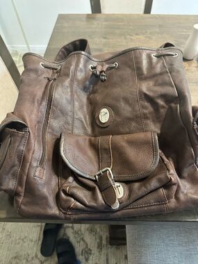 Vintage brown leather unisex backpack